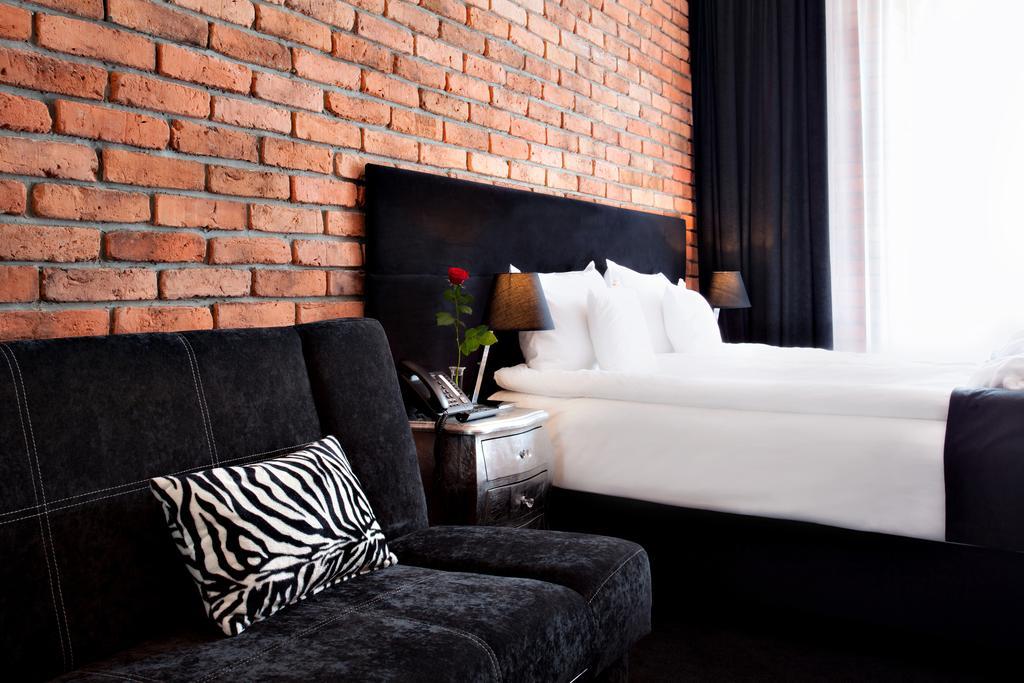 Junior Suite with Main Market Square View