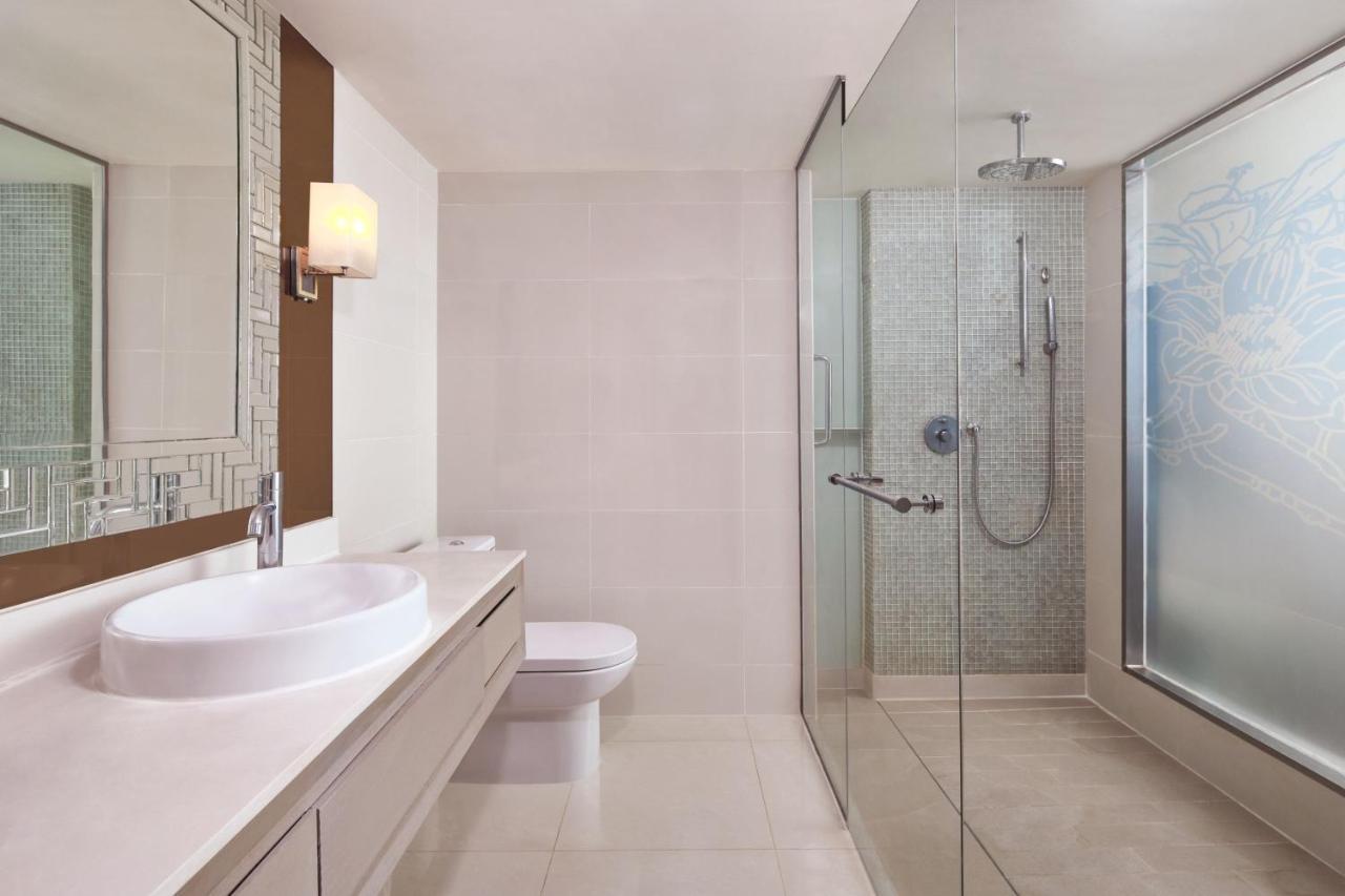 Deluxe Room, Guest room, 1 King or 2 Twin/Single Bed(s)