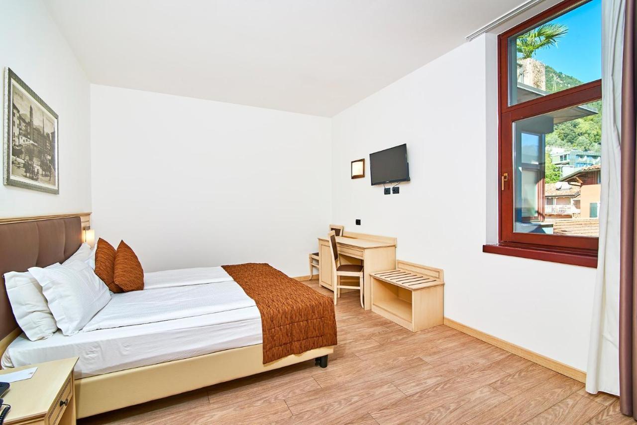 Classic Double or Twin Room,1416613881:JPEG