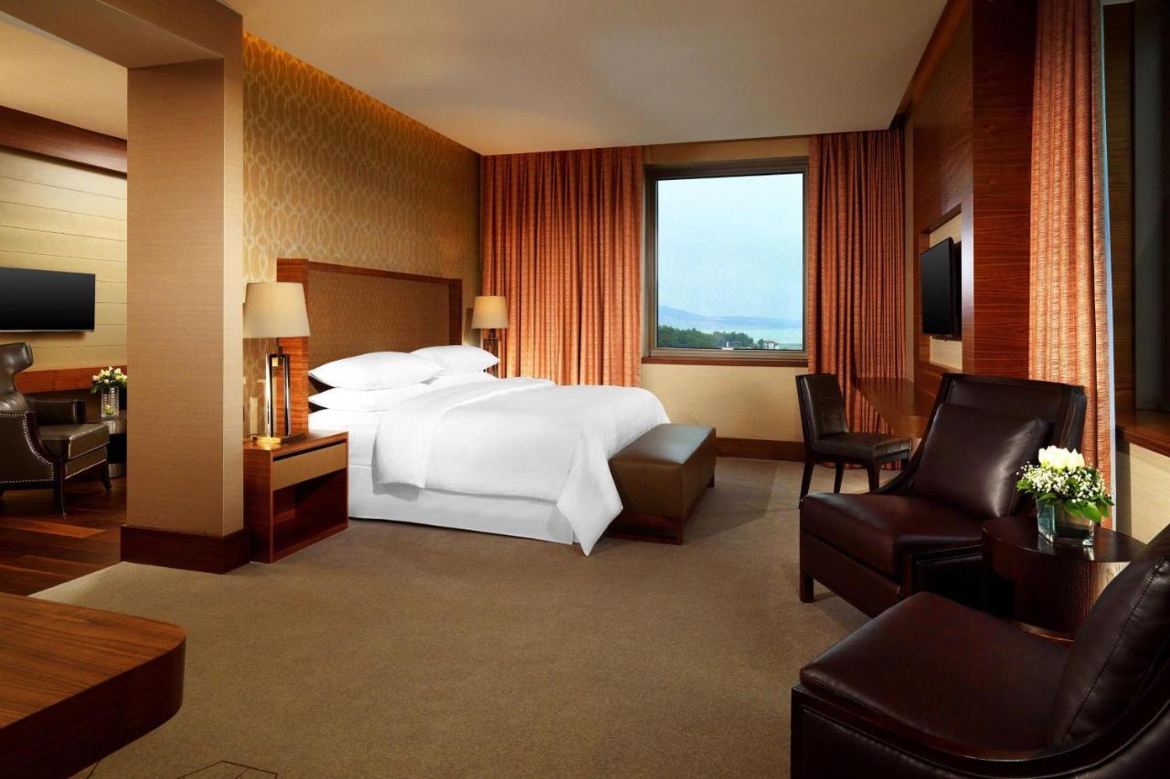 Executive Suite mit einem Kingsize-Bett