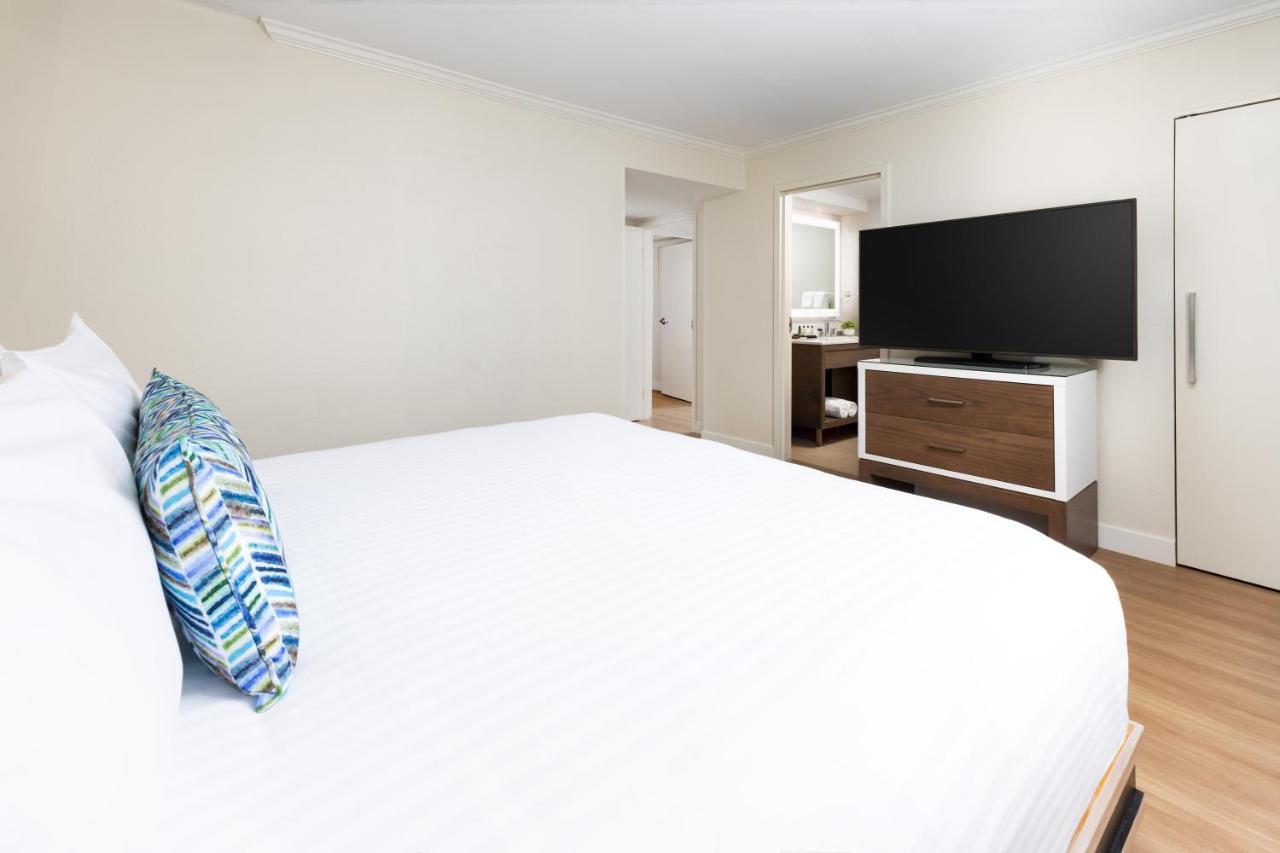 Two-Bedroom Suite,1419703329:JPEG