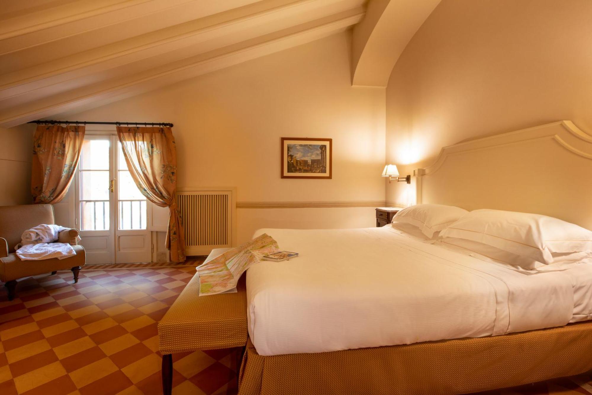 Superior Double or Twin Room,1602349826:JPEG