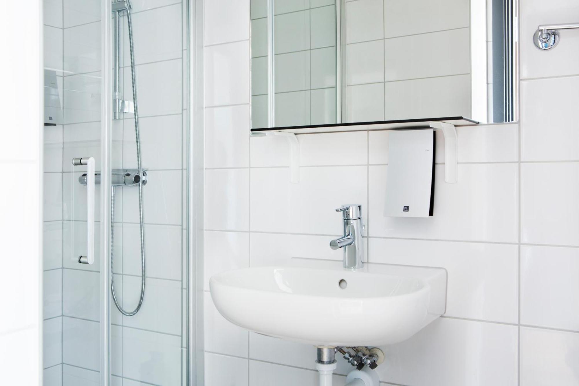 Compact Single Room