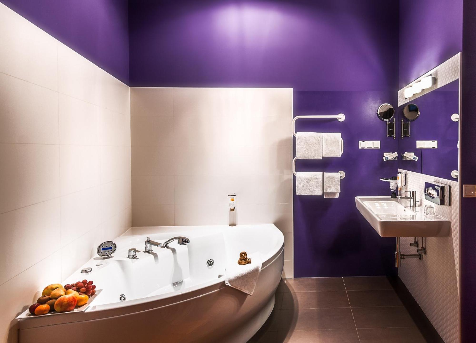 Double Room with Spa Bath