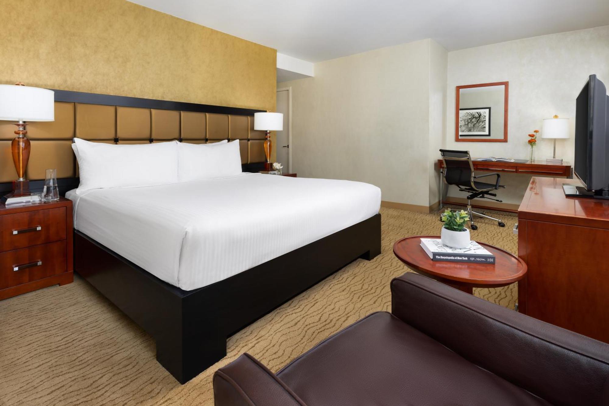Standard King Room