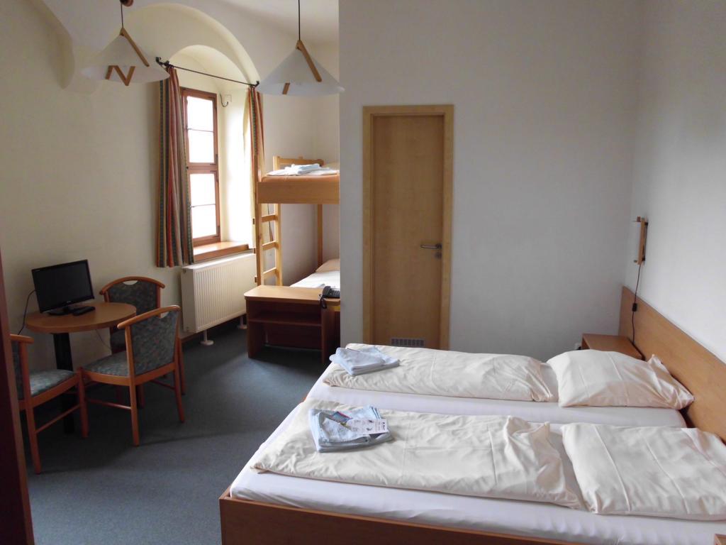 Comfort Dreibettzimmer mit Dusche