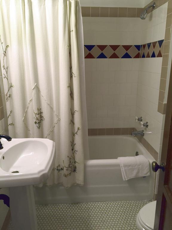 King Suite,173125956:JPEG
