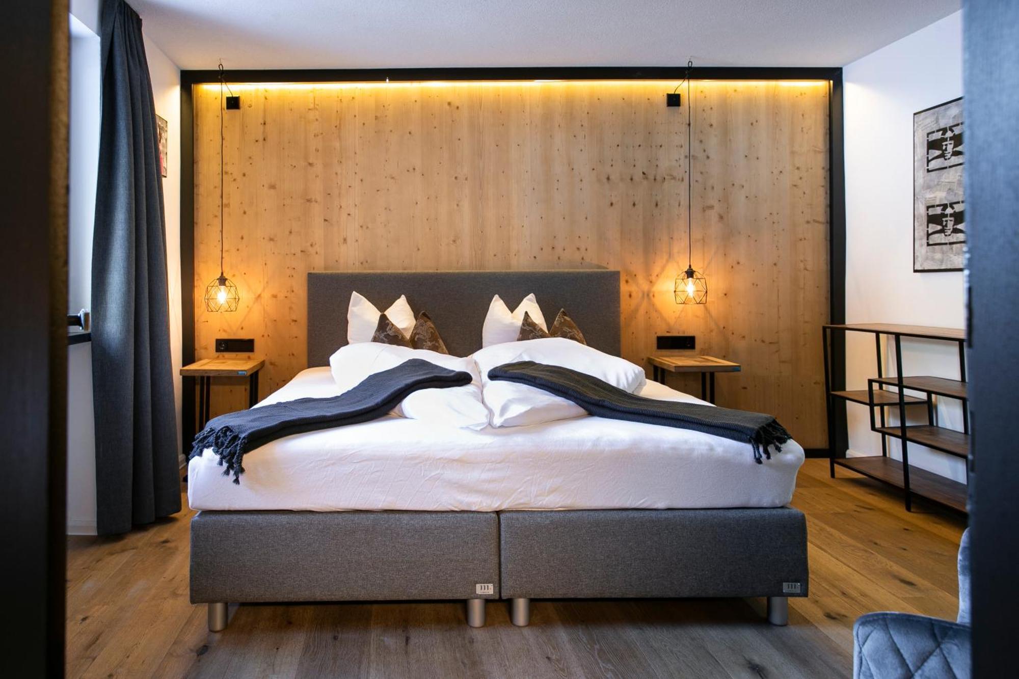 Standard Double Room,1549319995:JPEG