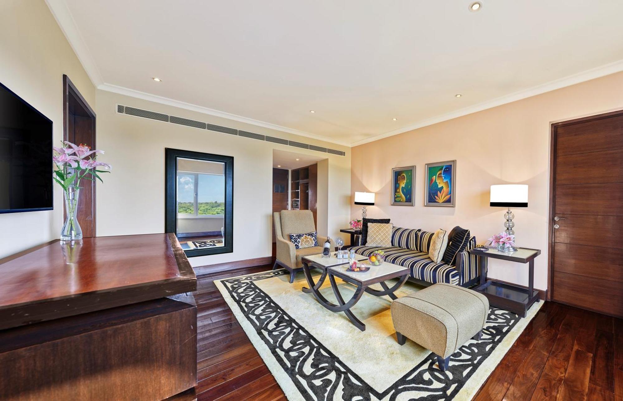 Taj Club Suite King Bed Diplomatic Enclave View