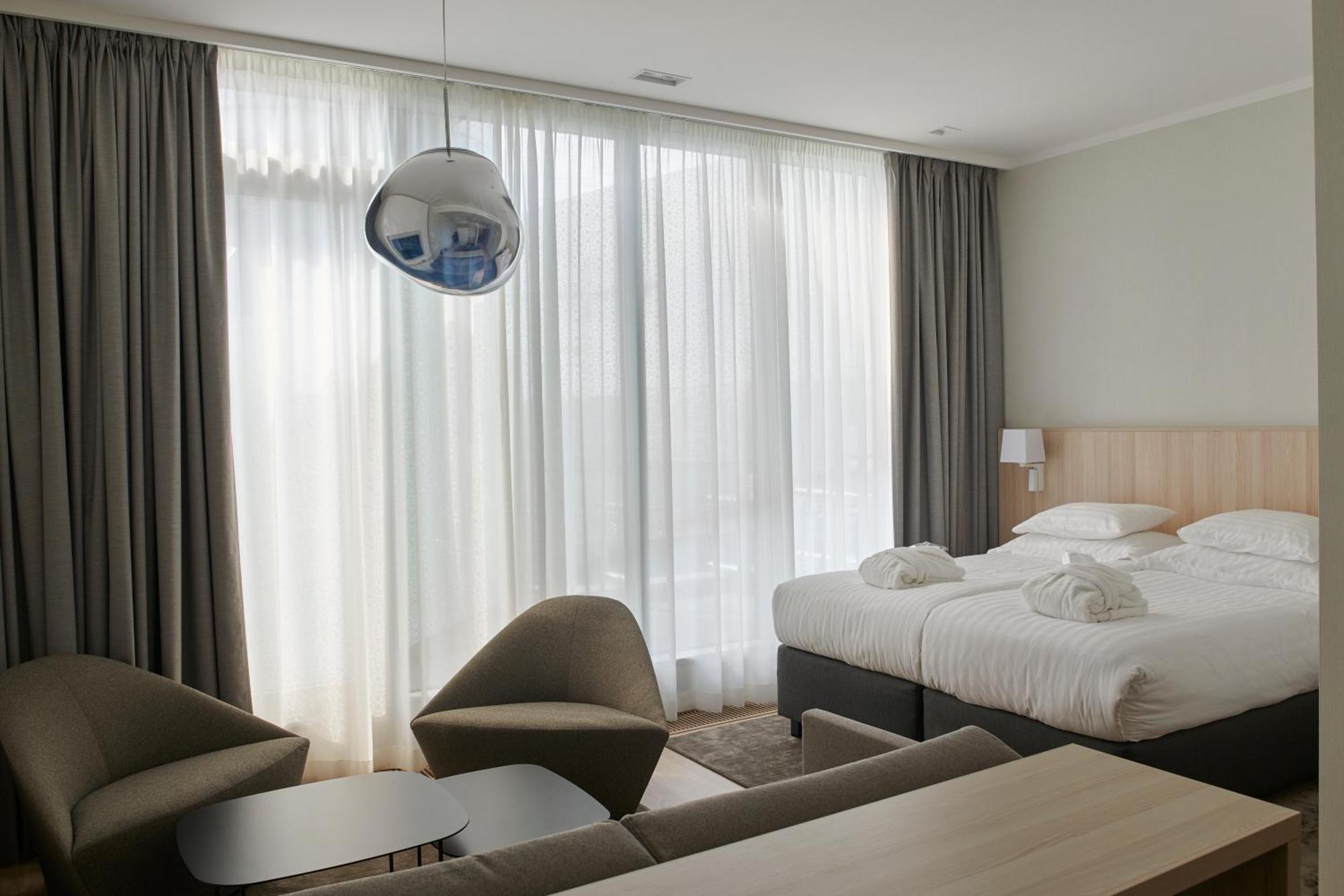 Deluxe Room spa access