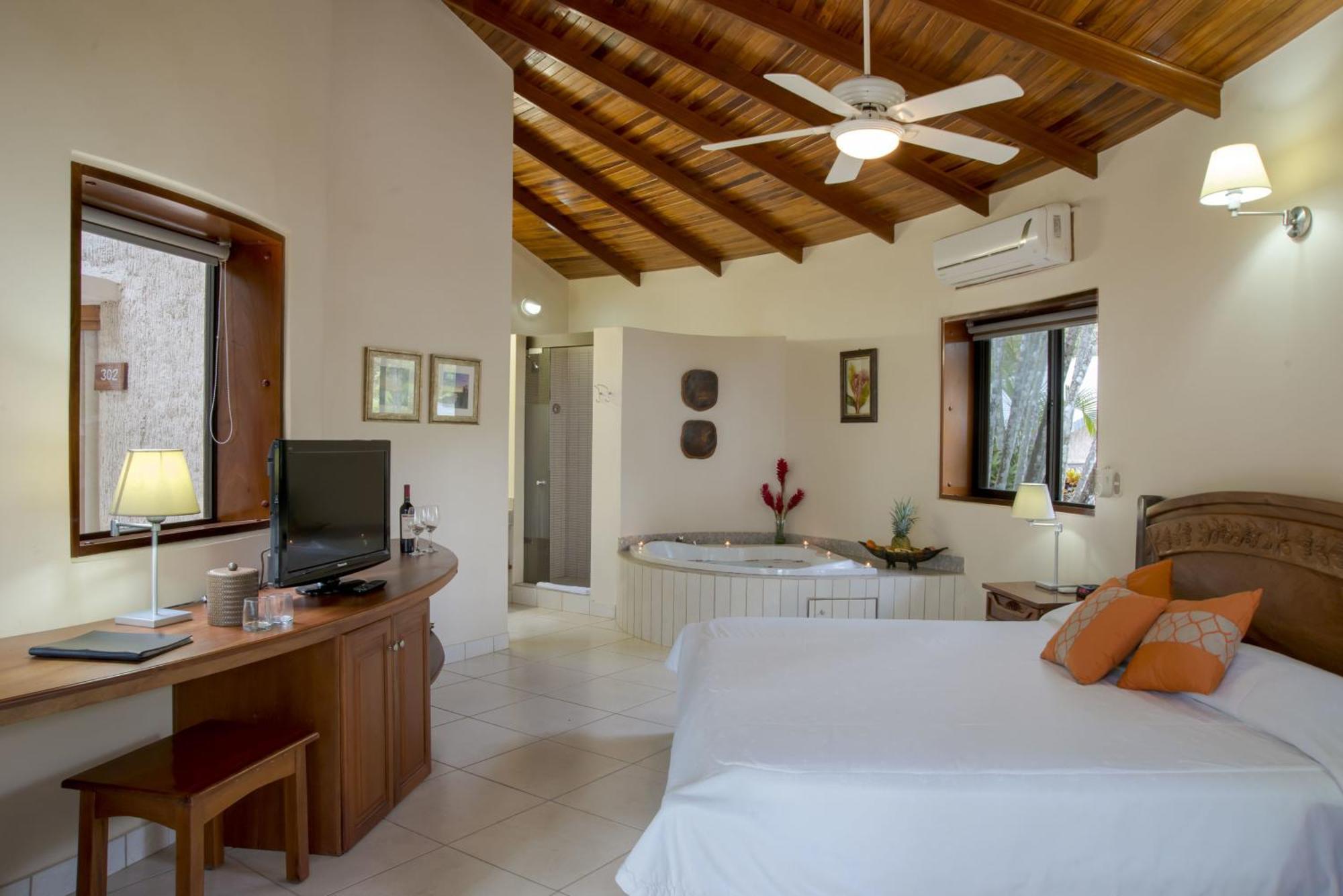 Tropical Suite,1440923674:JPEG