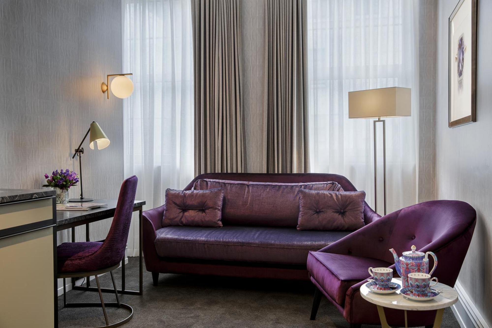 Junior Suite One King Bed