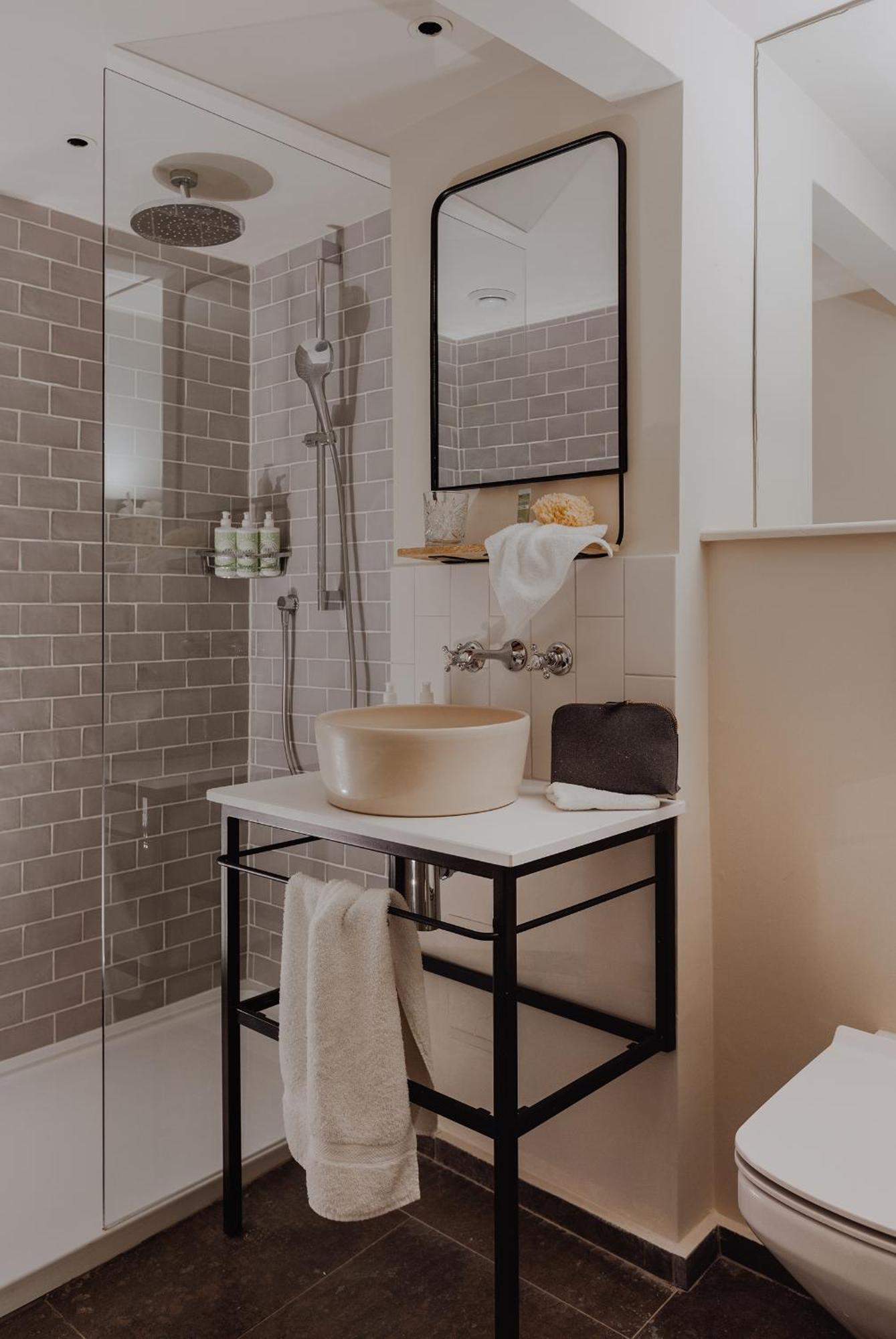 Small Guest Room
