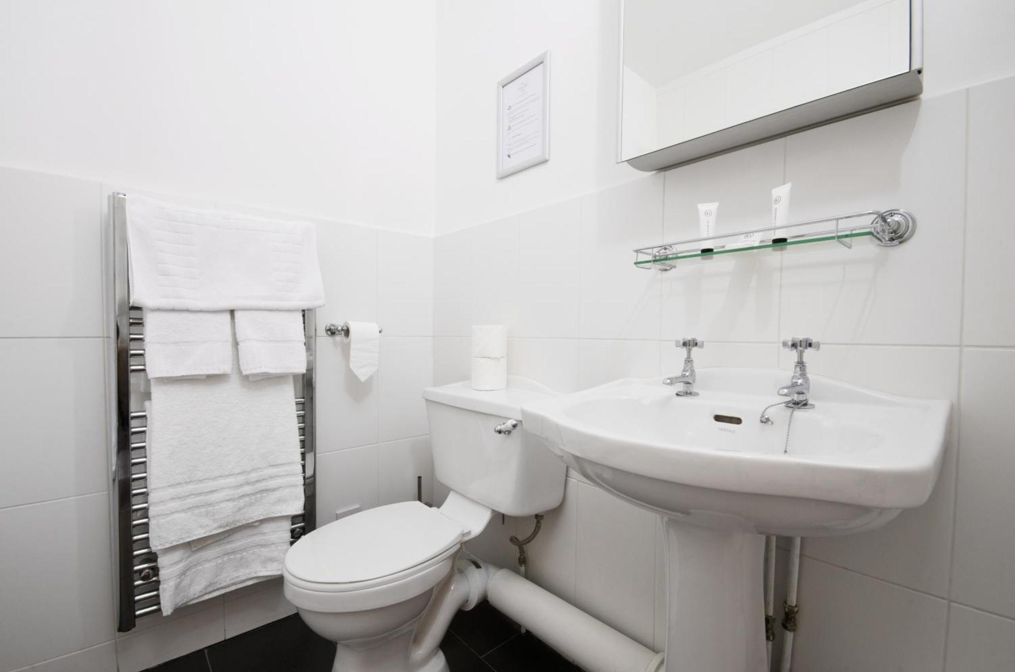 Superior Double Room,1758407251:JPEG