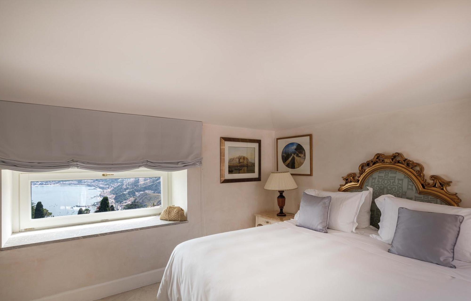 Deluxe Junior Suite Balcony or Terrace Sea View,1446933076:JPEG