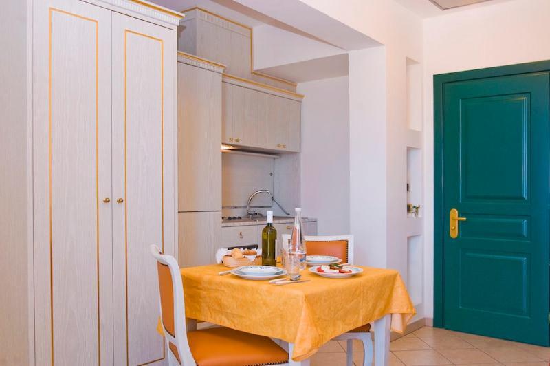 One-Bedroom Apartment,14907916:JPEG