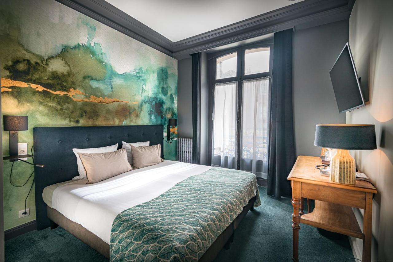 Superior Room,1498934416:JPEG