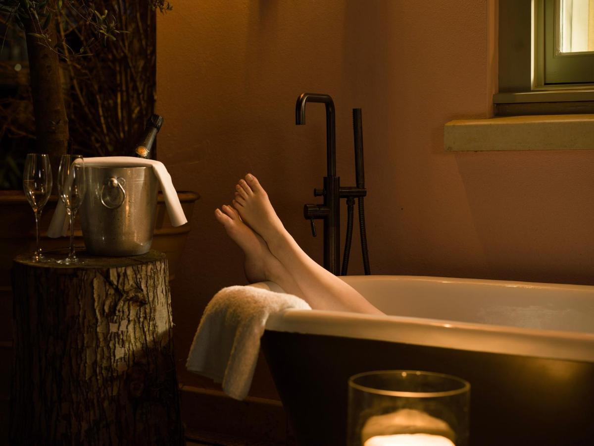 Luxury Hot Tub Suite