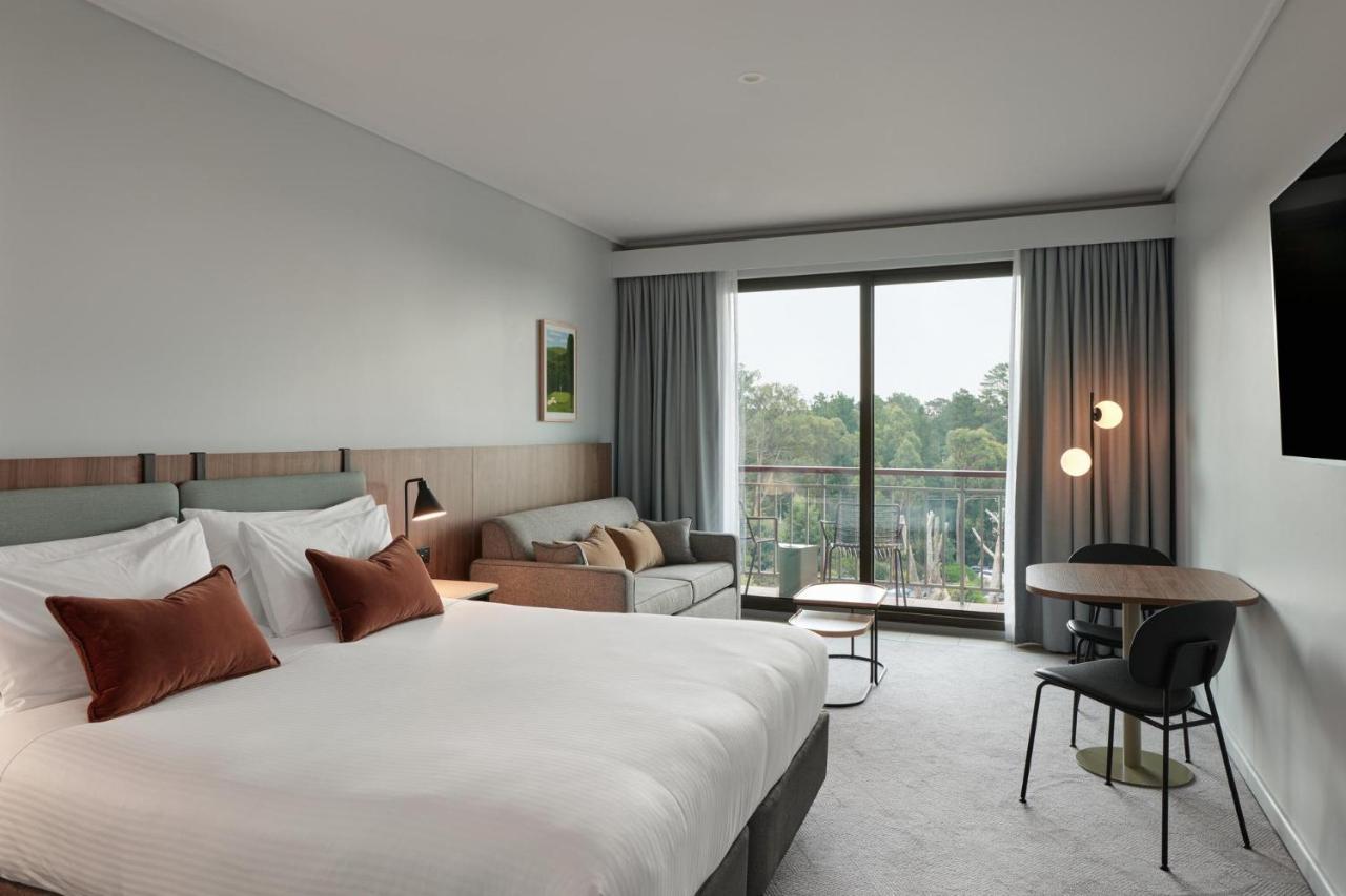 Resort Room,1523160958:JPEG