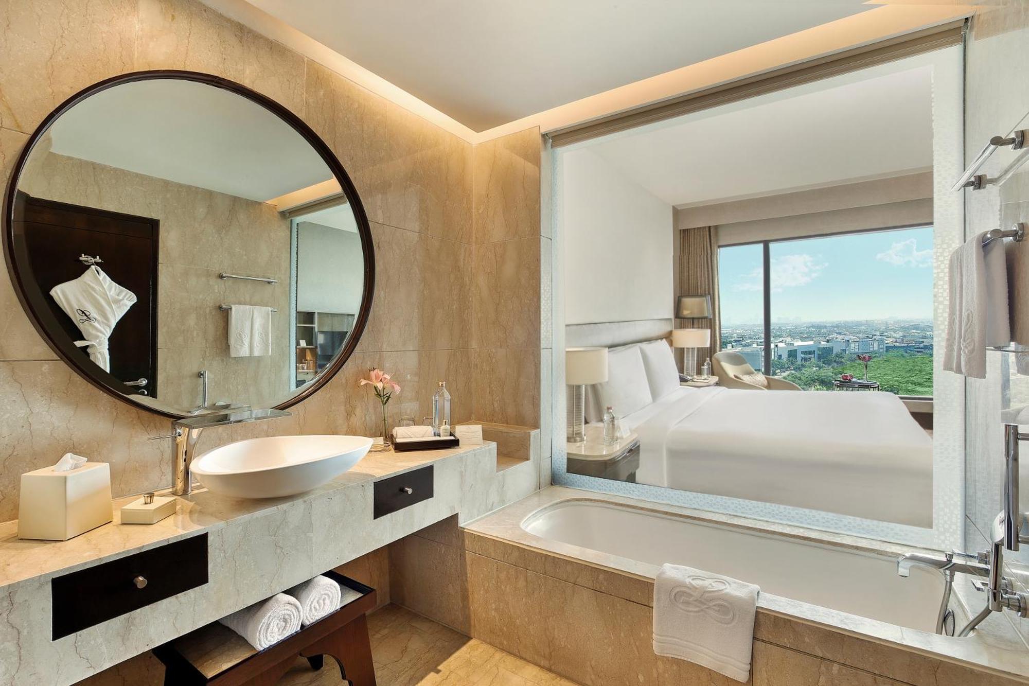 Executive Premier Room with Bathtub- 10% saving on all hotel services