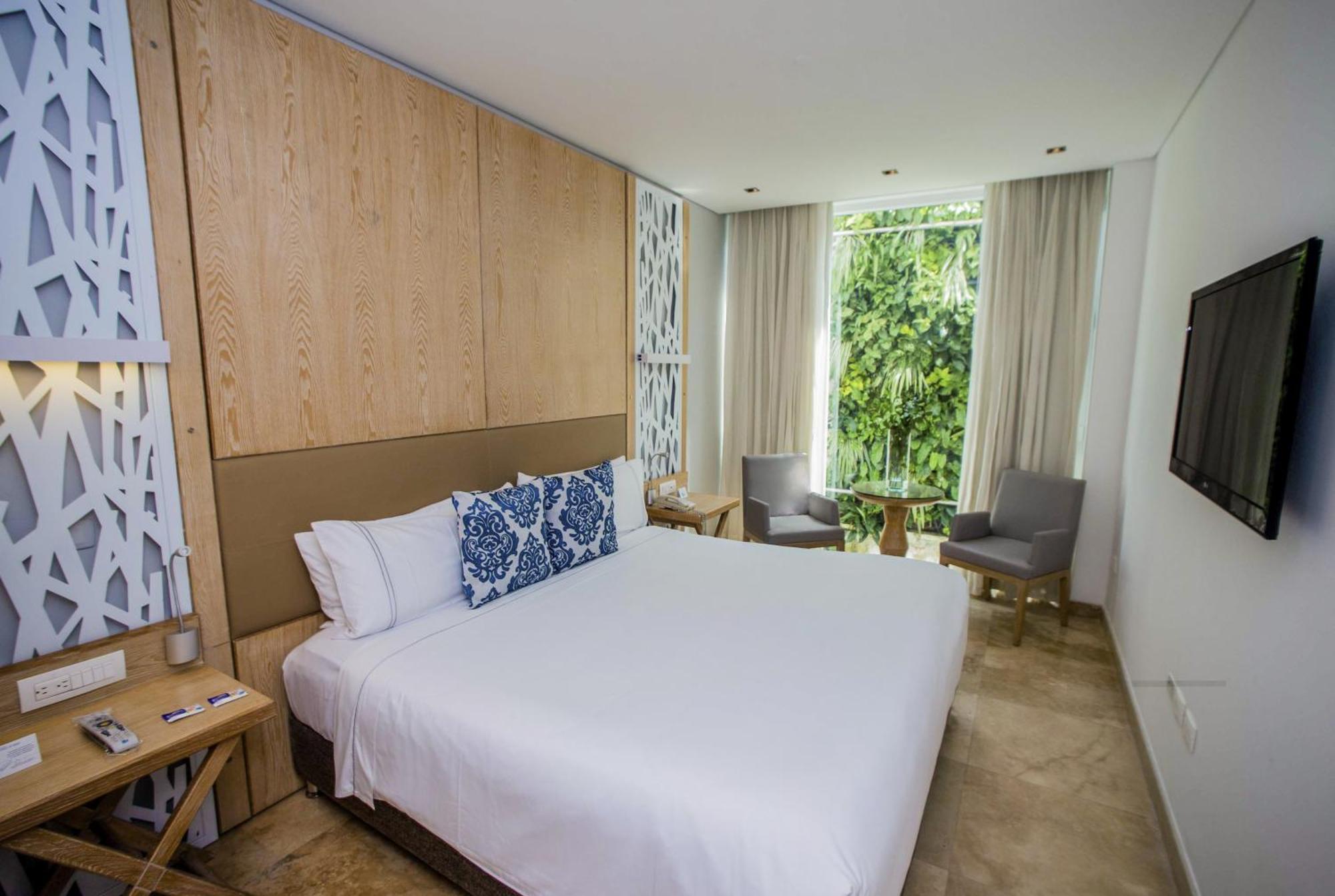 Double or Twin Room,1557895000:JPEG