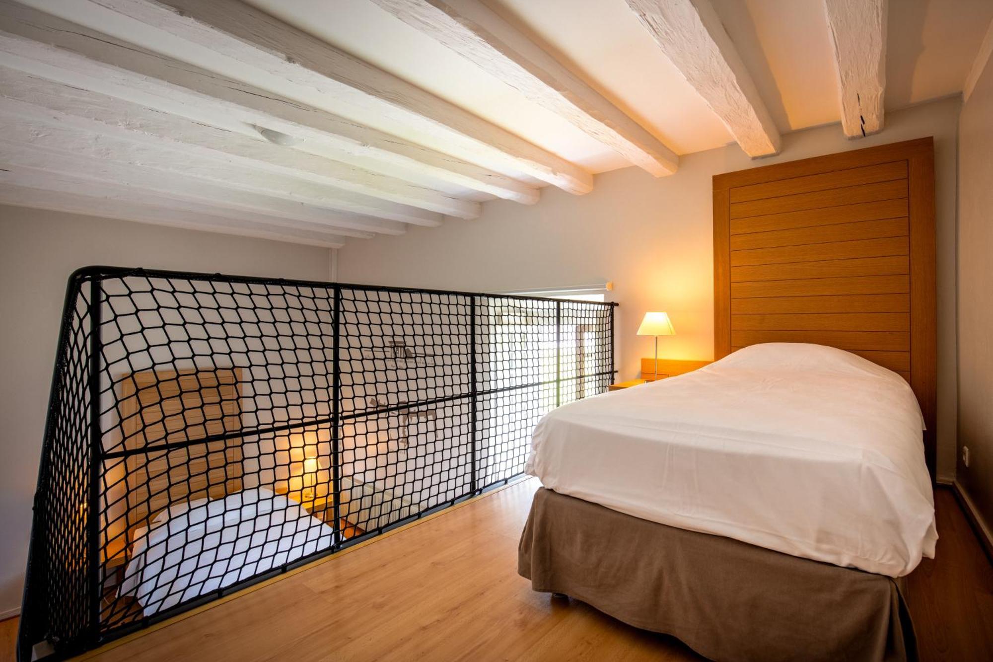 Triple Room,1576753424:JPEG