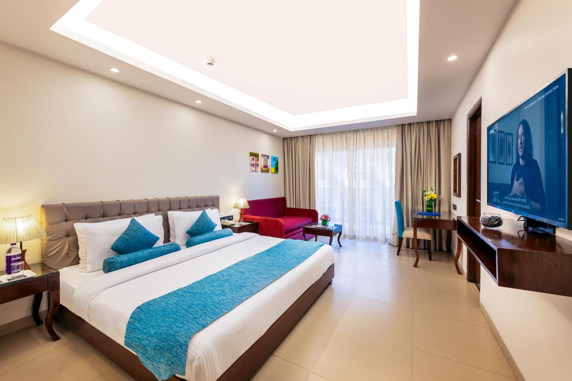 Superior King Room with Shower and Balcony - 20% Discount on F&B, SPA & Laundry - Early check in and late checkout of 2 hours - subject to availability (validity Dec 20,2025)