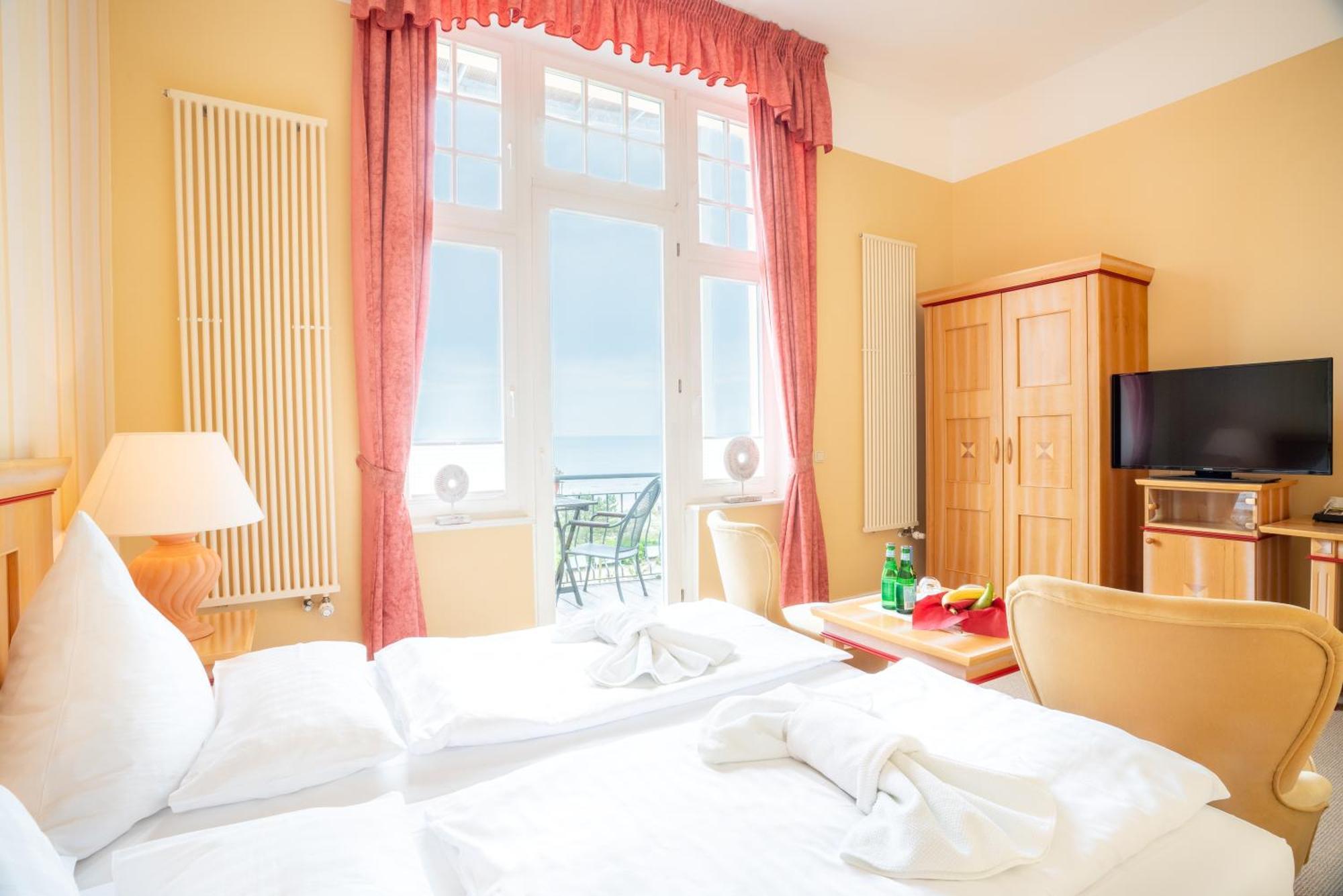 Double Room Balcony or Terrace Sea View,1499876620:JPEG