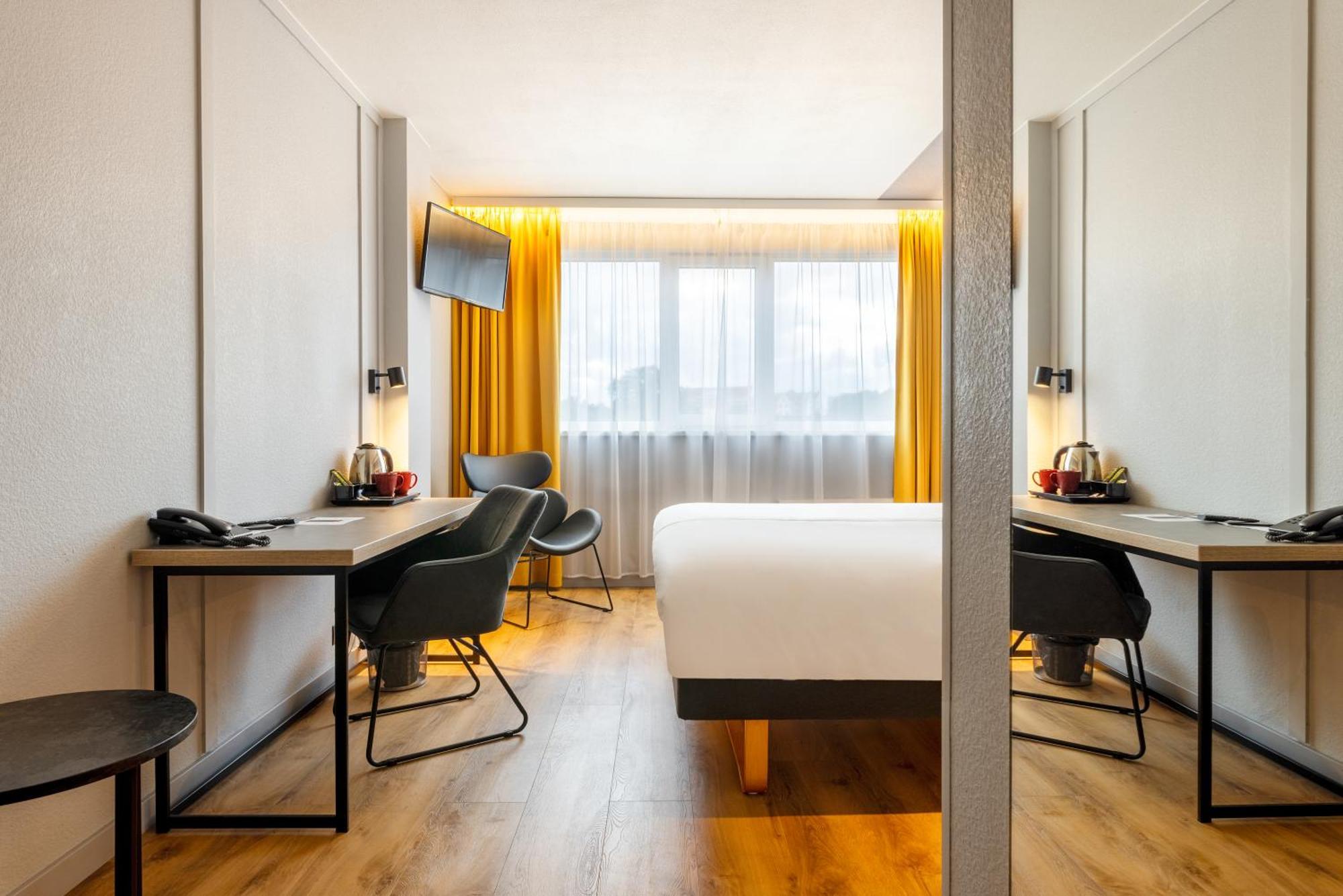 Premium Double or Twin Room Old Town View