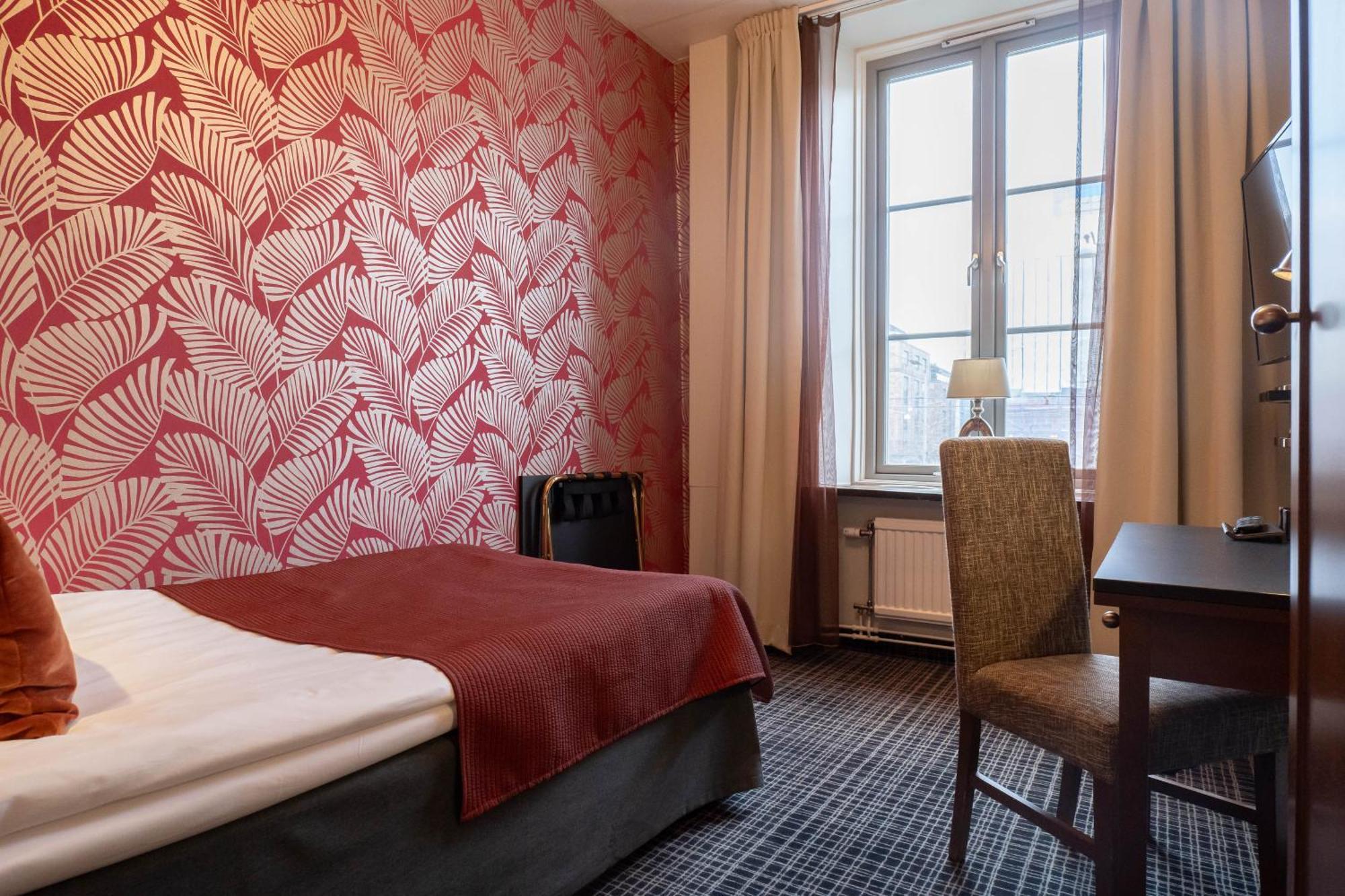 Classic Single Room