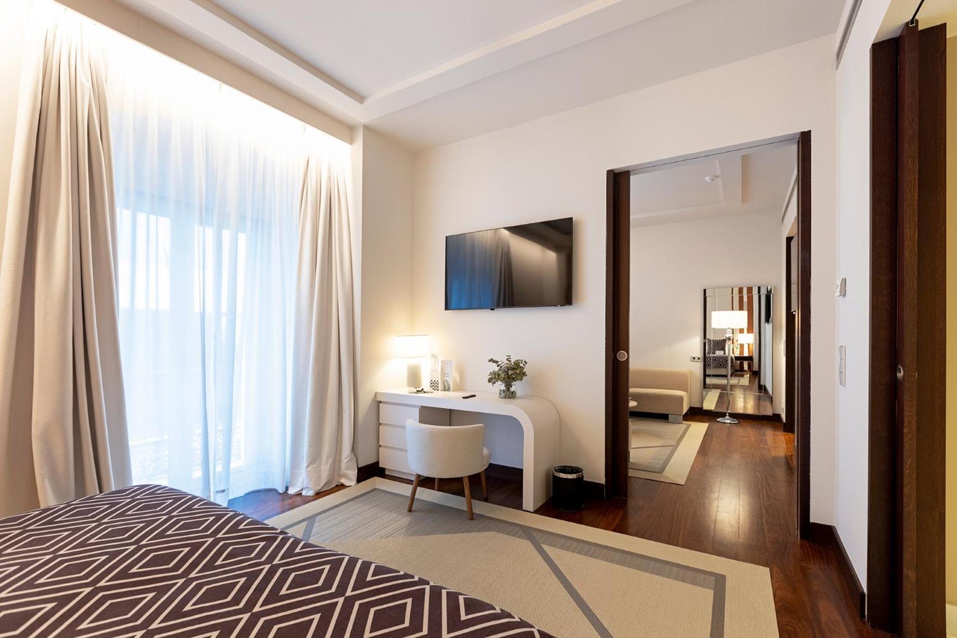 Junior Suite,1516508506:JPEG