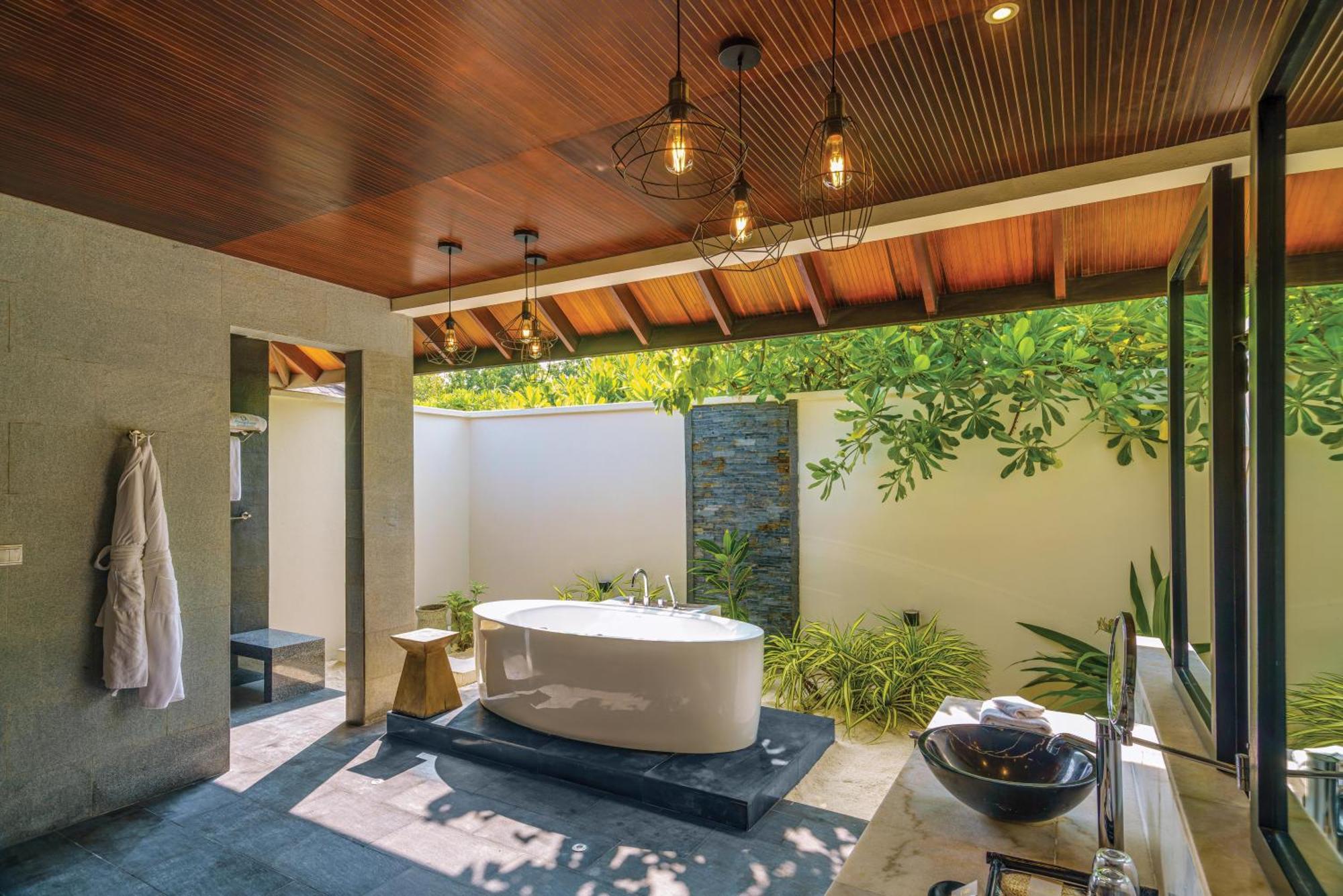 Kanifushi Beach Villa Pool
