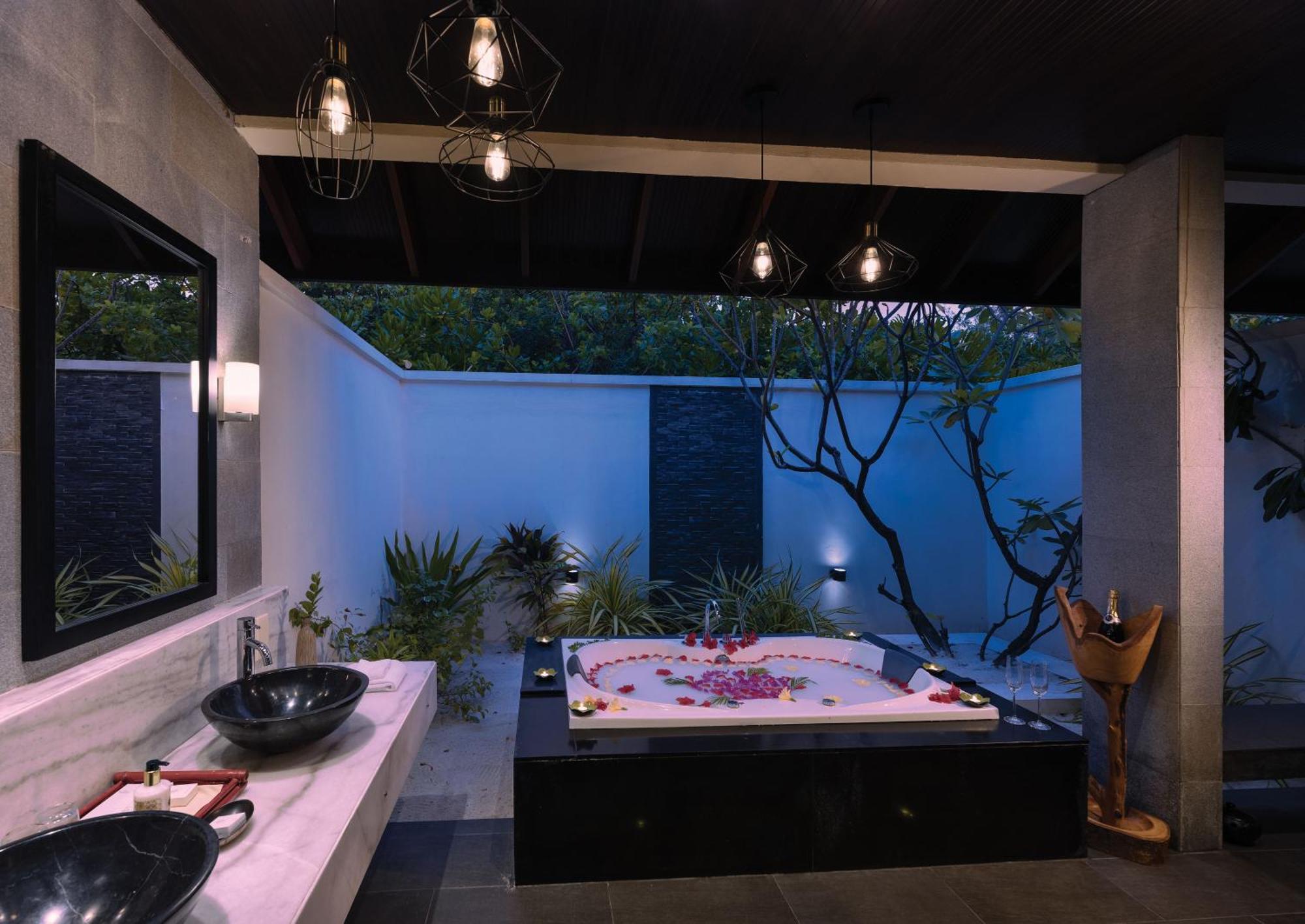 2 Bedroom Sunset Family Beach Villa,1523994523:JPEG