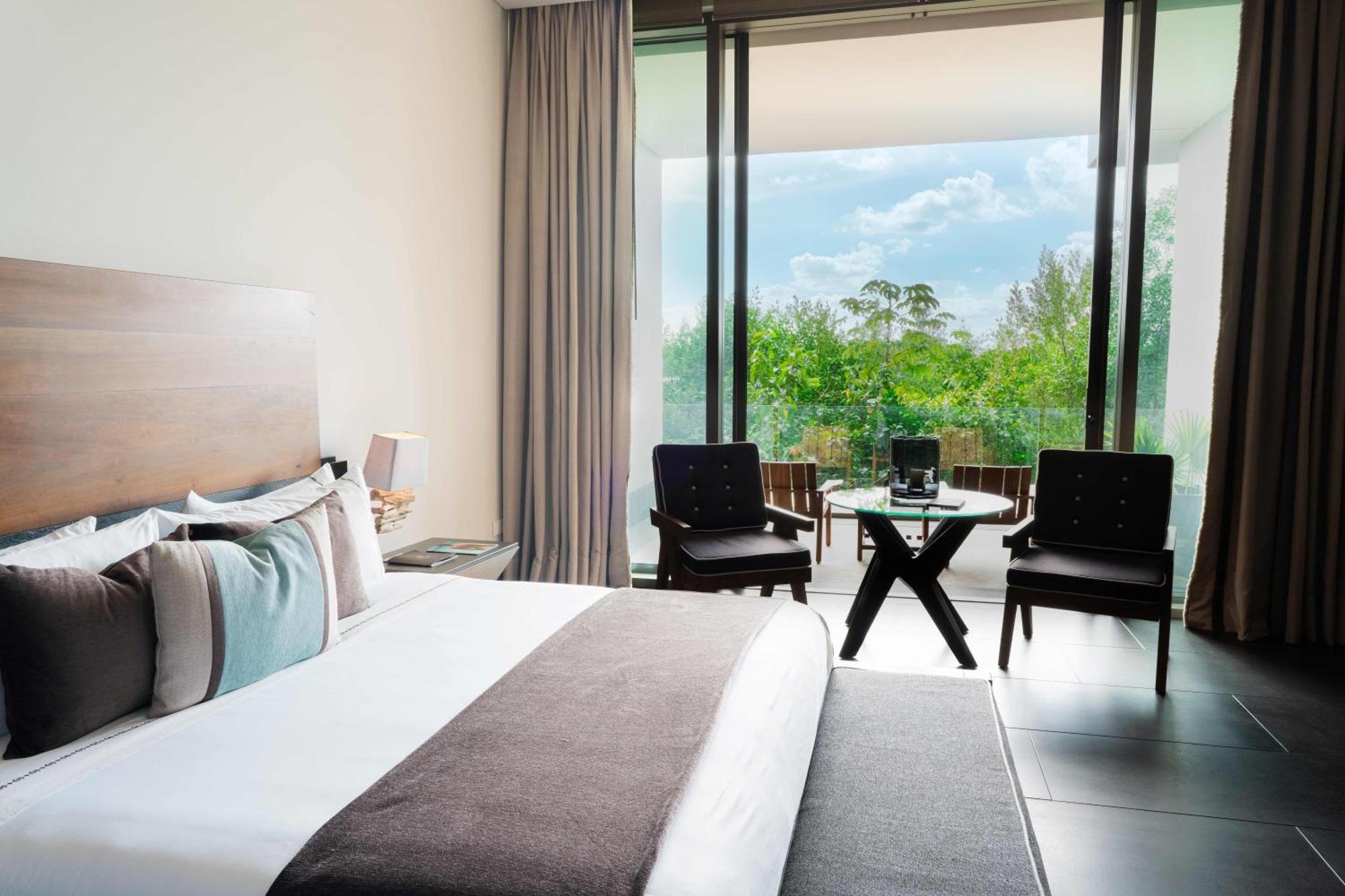 King Room Garden View