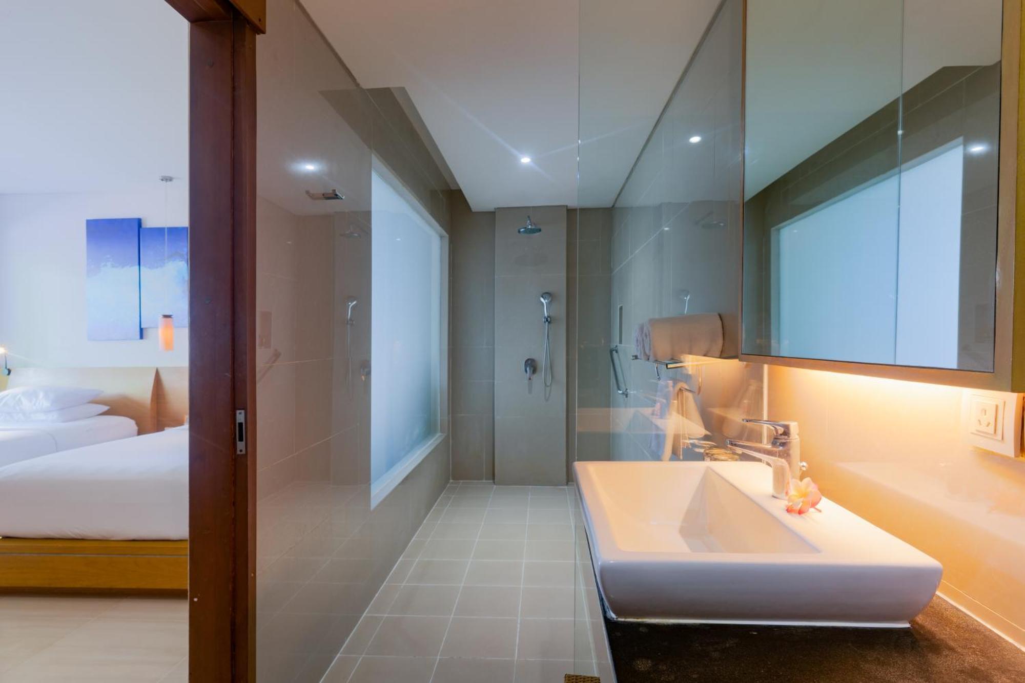 Grand Deluxe Twin Room