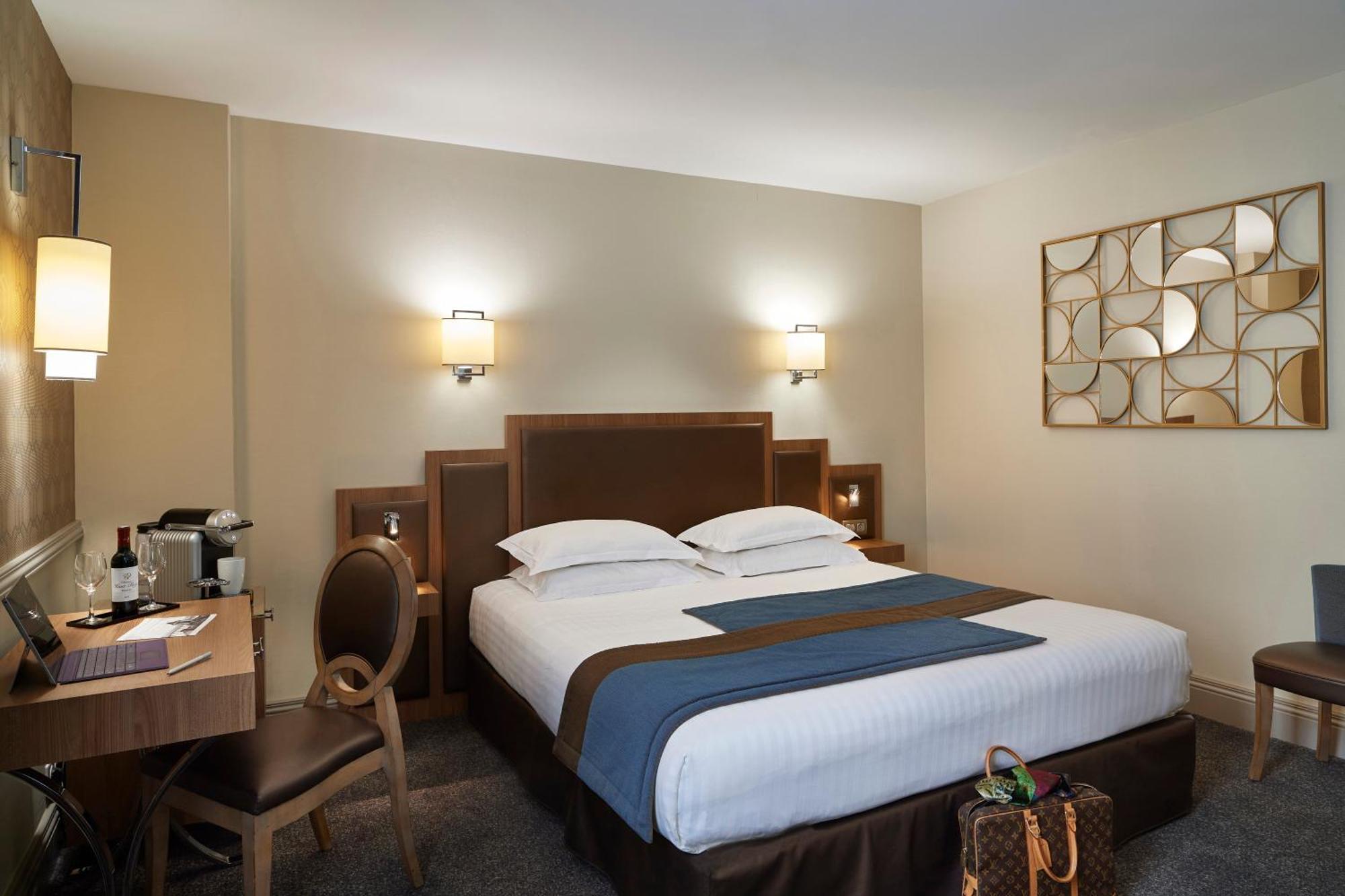 Large Deluxe Room,1273586323:JPEG