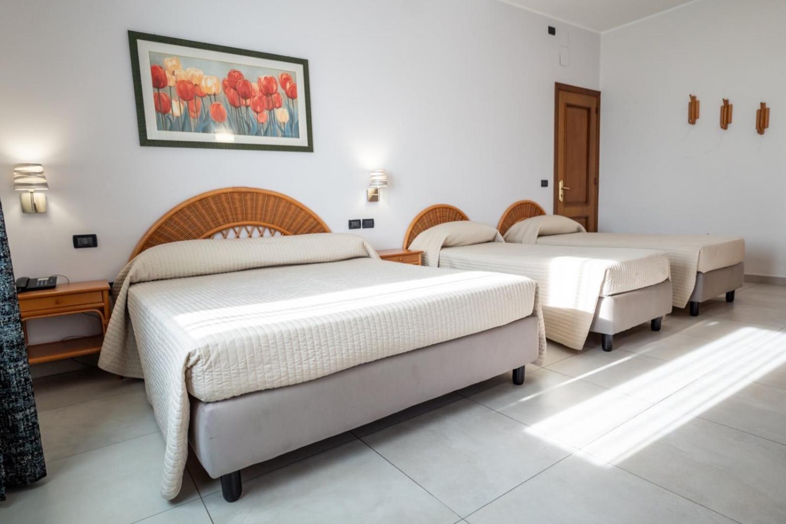 Quadruple Room with Sea View