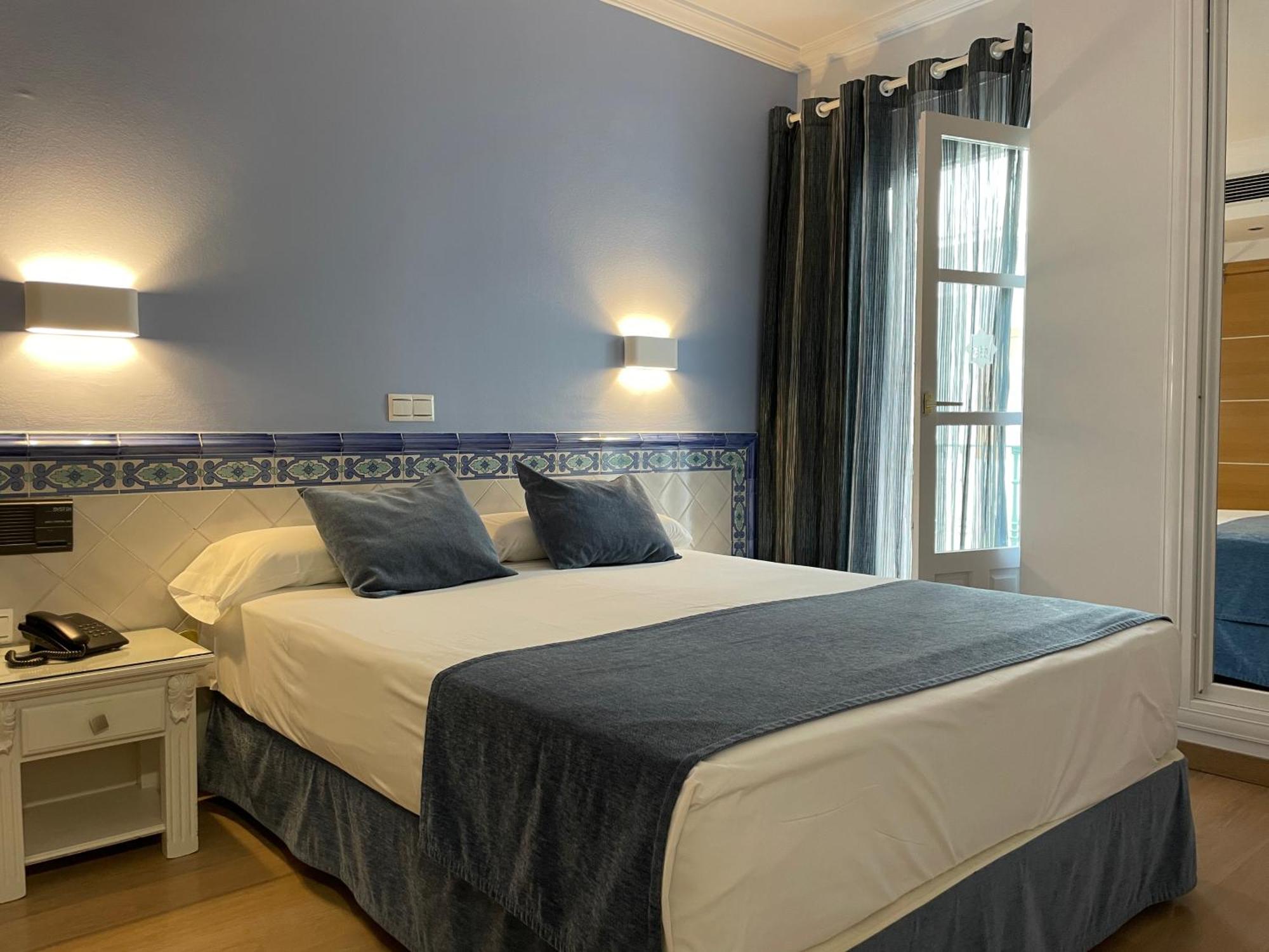 Economic Double Room,1534826059:JPEG