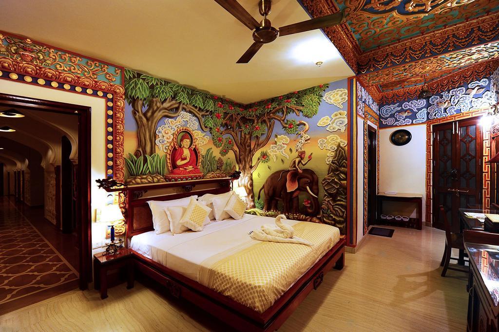 Deluxe Double Room:10% discount on food & beverage at Native , Primitive & Peacock till 15th July,  Evening tea experience at the property and pillow menu selections