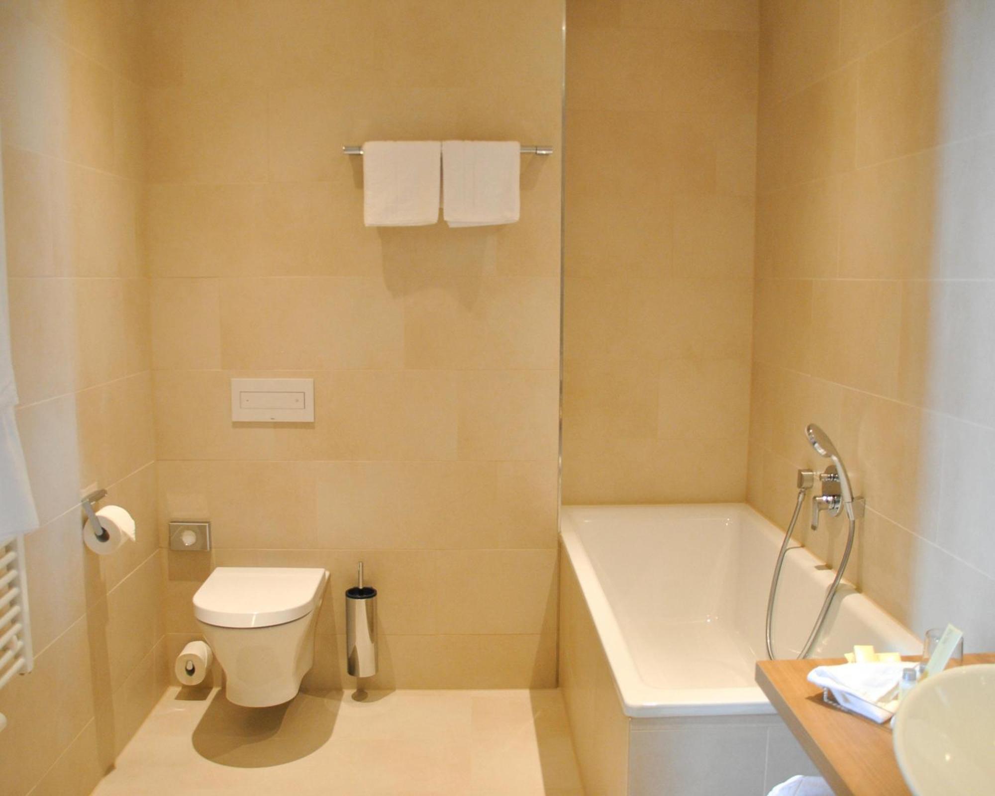 Land Deluxe Double Room Balcony Land View no pets