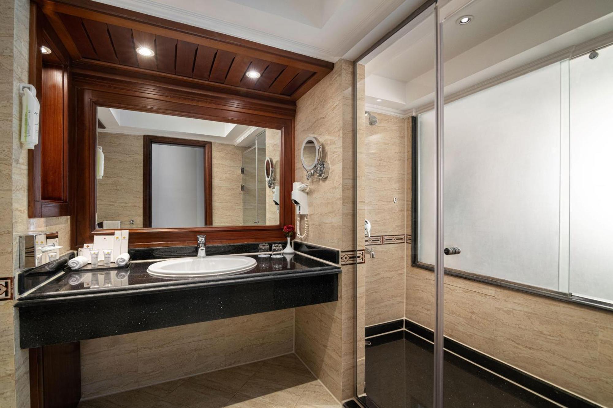 Premium Jacuzzi Suite Adults Only,1538055880:JPEG