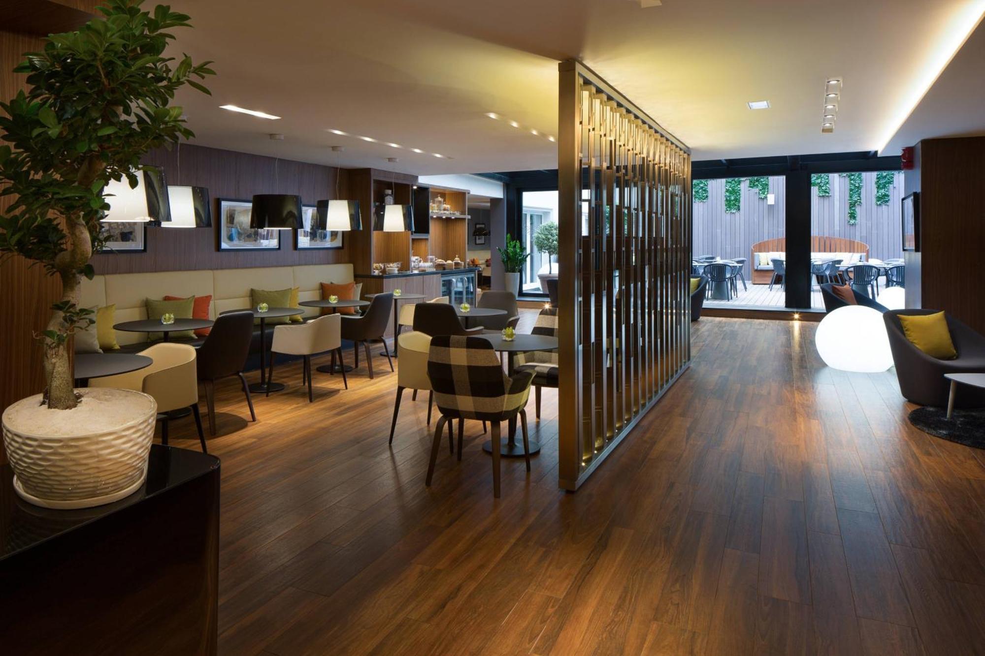 Square View Room, 1 King