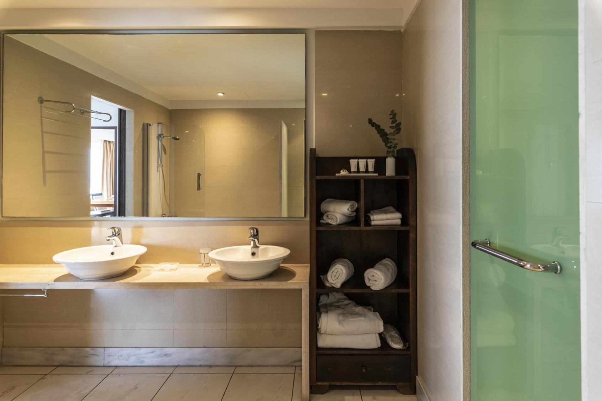 Suite con Vista Mare e Piscina Privata