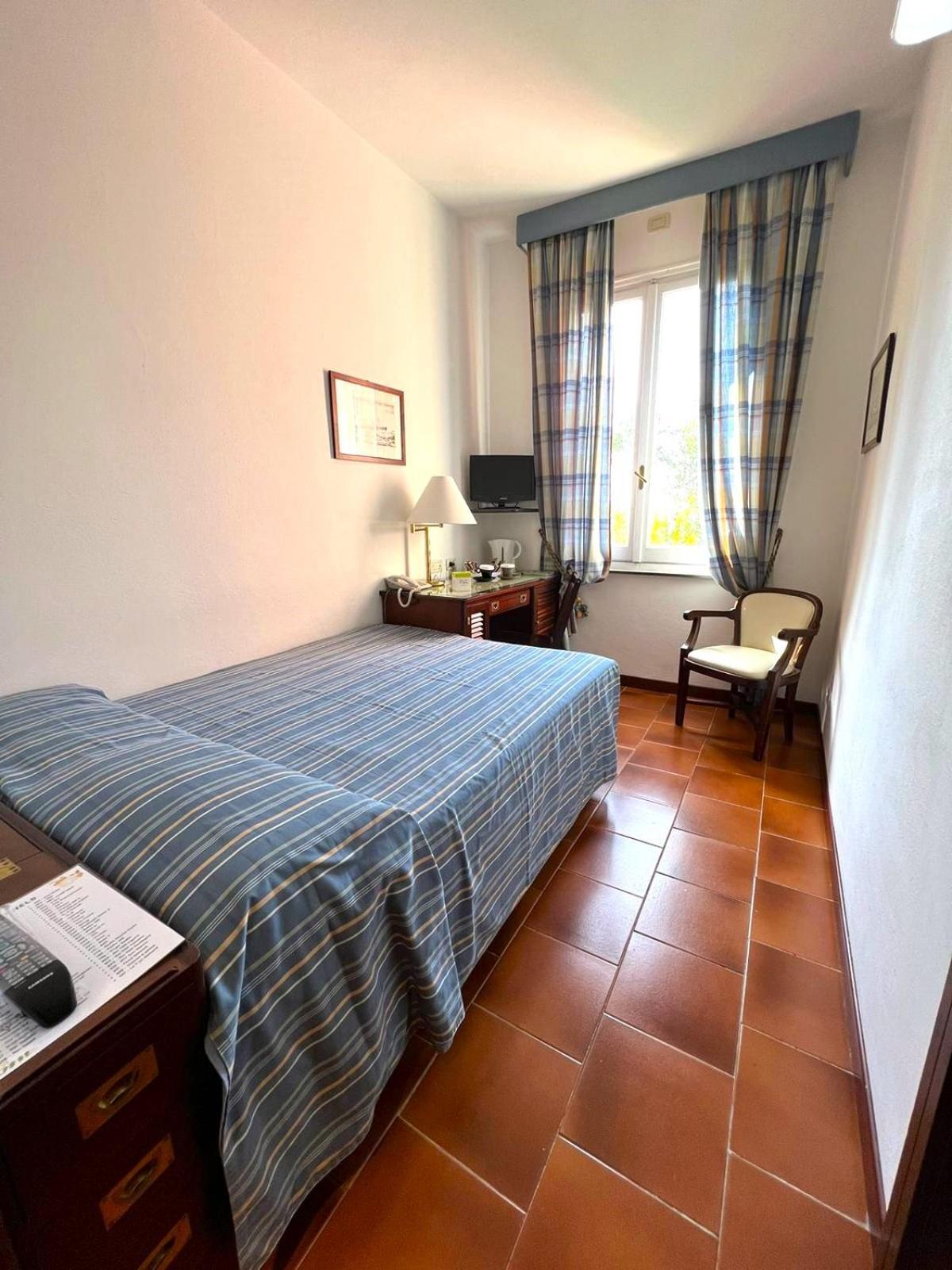 Standard Single Room,1542634609:JPEG