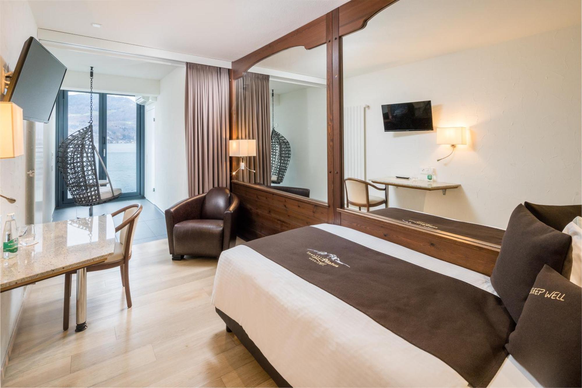 Single Room Lake View