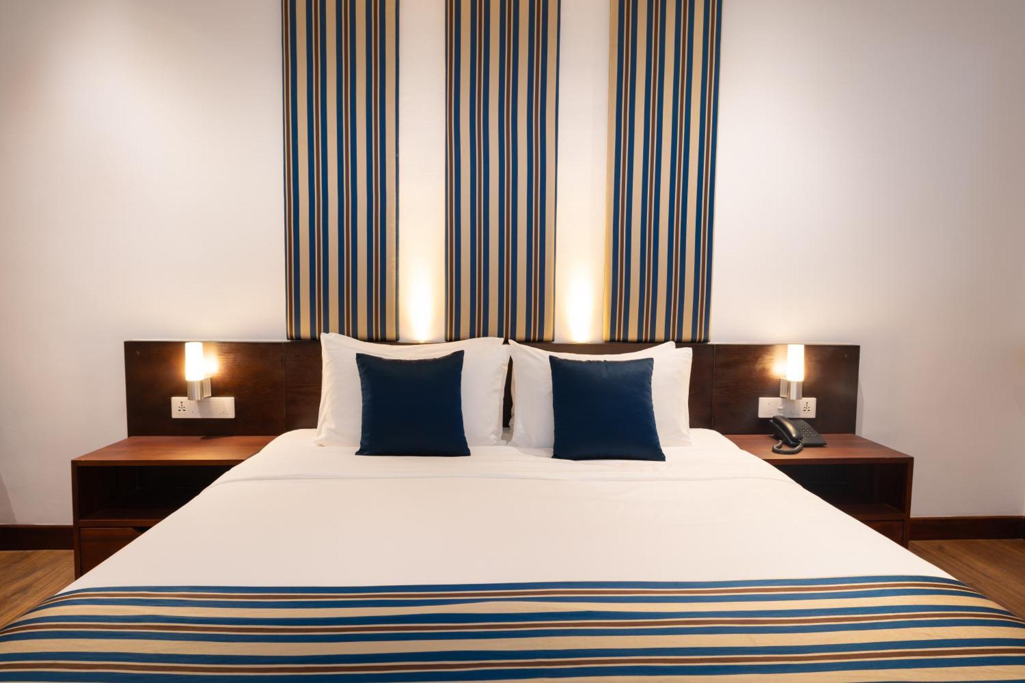 Deluxe King Room Balcony