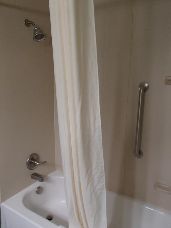 King Studio Suite - Mobility Access/Non-Smoking