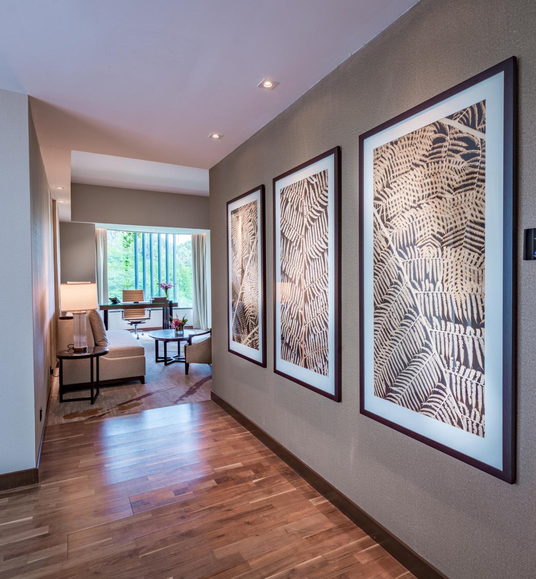 One-Bedroom King Suite