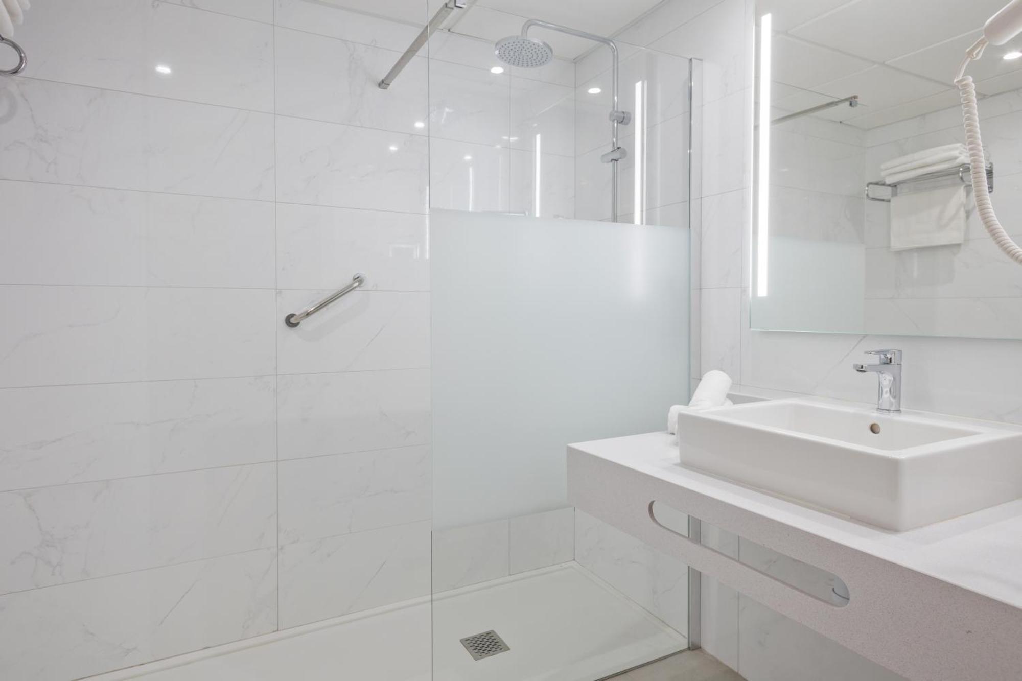 Quarto Duplo