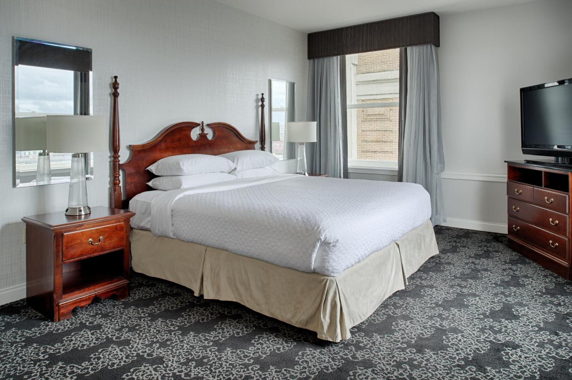 King Suite High Floor